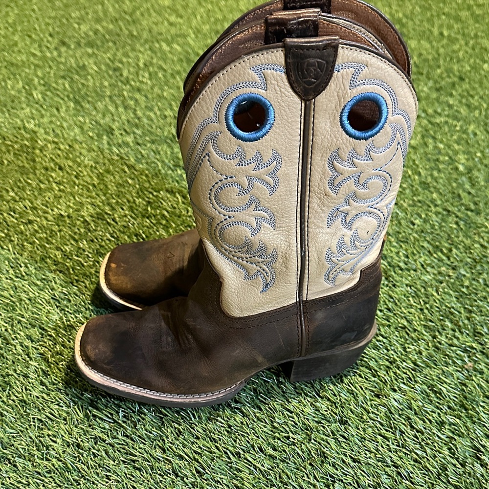 Ariat Crossfire Western Cowboy Boots - Kids Leather Cowboy Boots - Picture 4 of 6